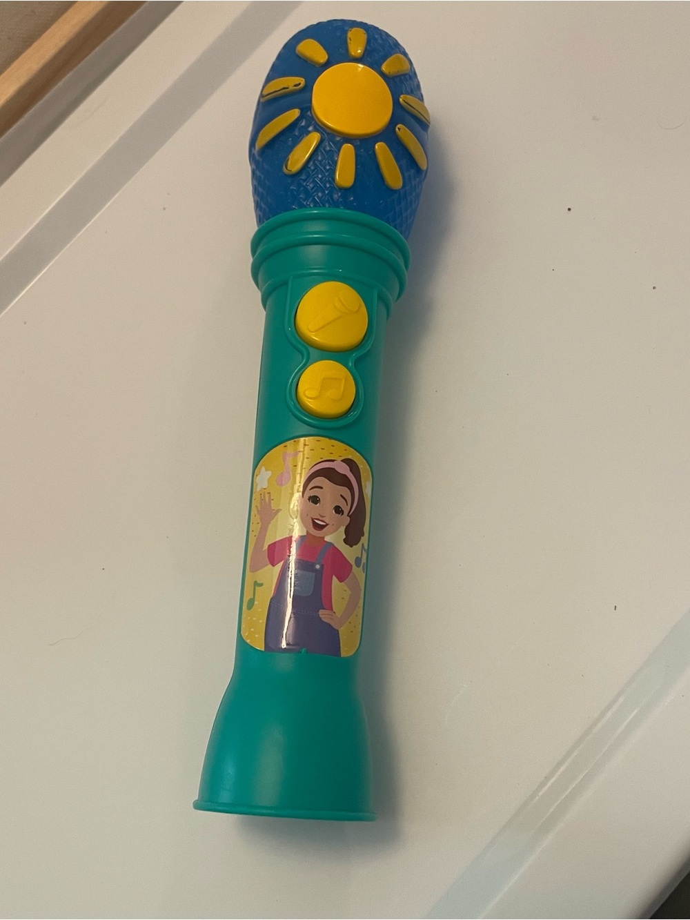 Ms. Rachel Sing Along Microphone, Includes Built-in Music
